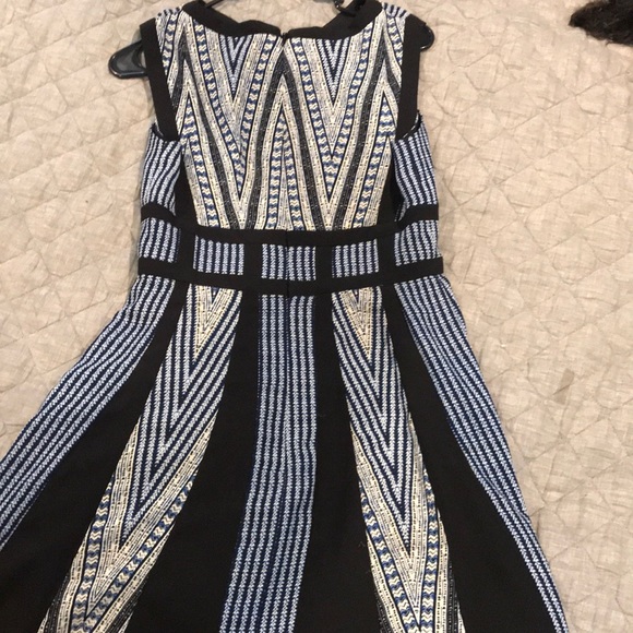 Bcbg maxazaria dress size 4 - worn once! - Picture 2 of 3